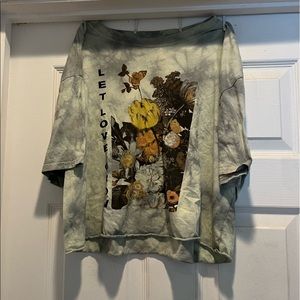 Mighty Fine: Crop top tee with flowers, Size: XL, Color: Tie Dye light blue